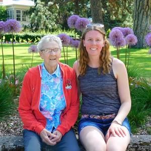 Meet your Posher, Jenna